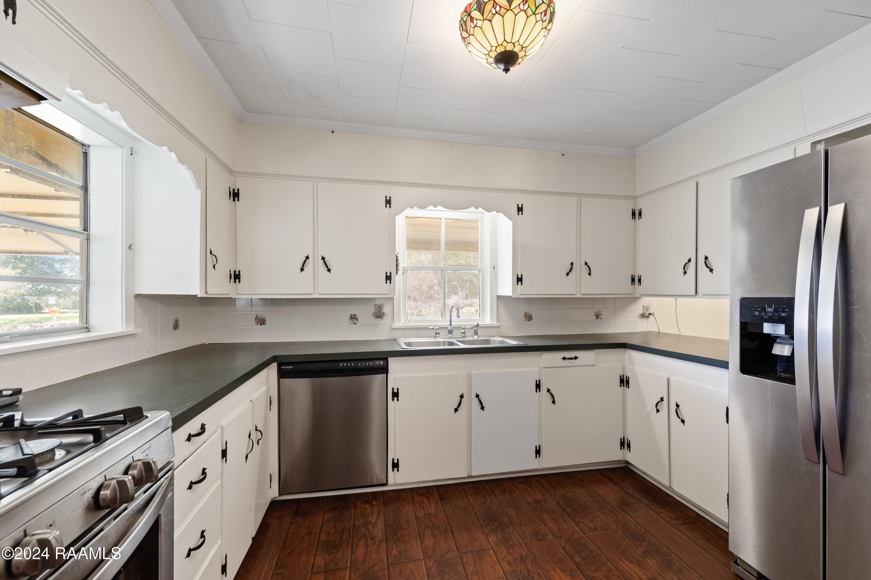 770 Acadiana Road Opelousas, LA 70570 - Photo 5 of 20 770Acadiana-53