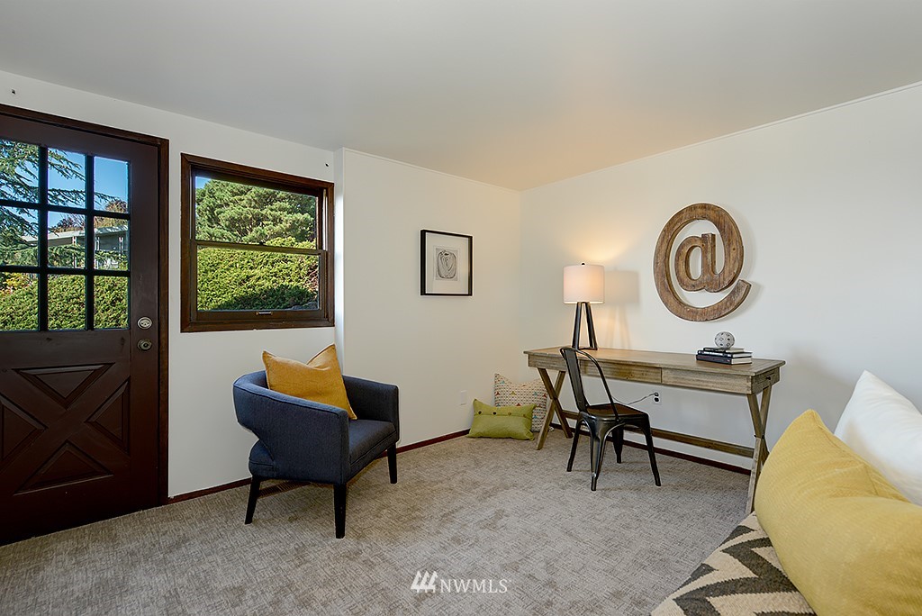 8621 Vashon View Southwest Seattle, WA 98136 - Photo 22 of 25 Gallery Image 22