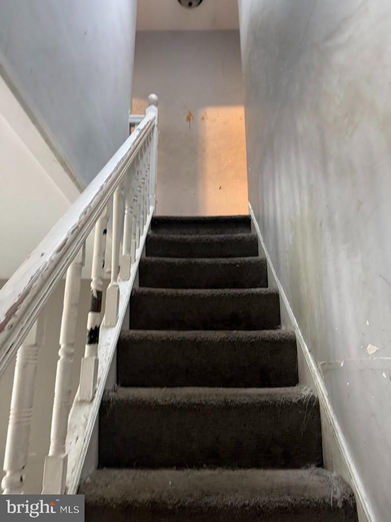 1409 East Lanvale Street Baltimore, MD 21213 - Photo 11 of 25 a view of entryway