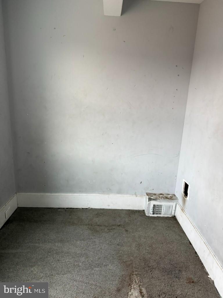 1409 East Lanvale Street Baltimore, MD 21213 - Photo 21 of 25 a view of room