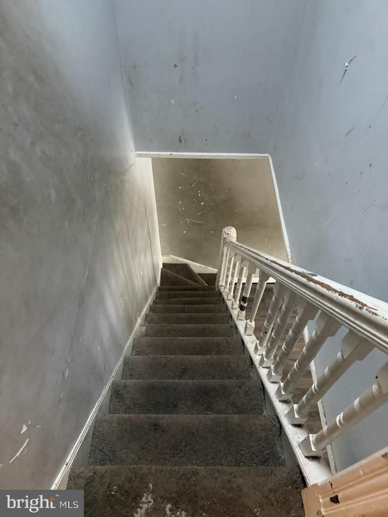 1409 East Lanvale Street Baltimore, MD 21213 - Photo 22 of 25 a view of entryway