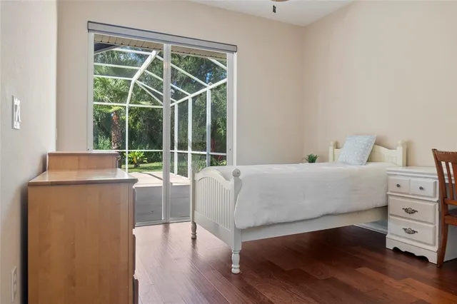 a view of entryway and hall