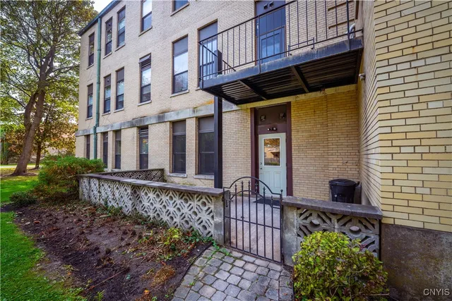 $249,900 | 10 Foery Drive, Unit 105, Utica, NY 13501