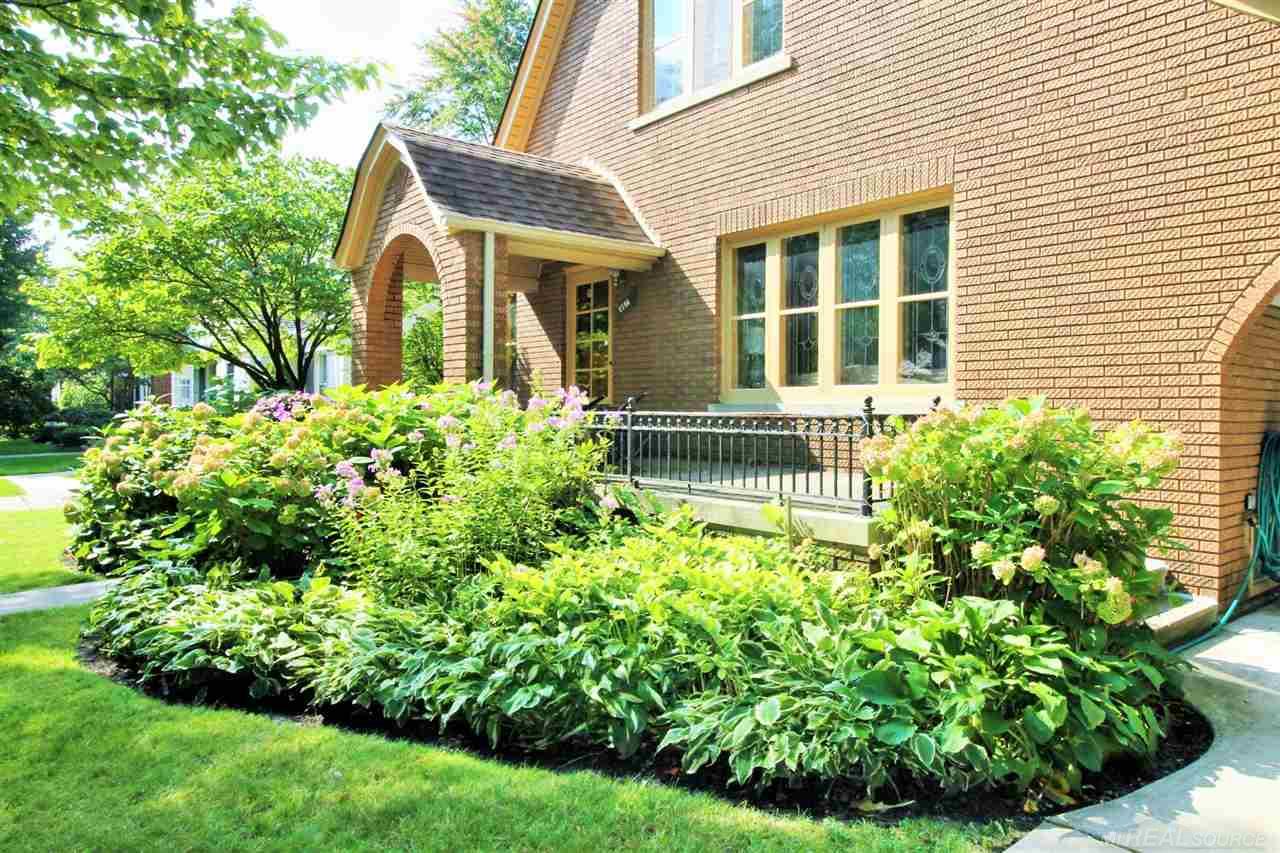867 Barrington Road Grosse Pointe Park, MI 48230 - Photo 4 of 53