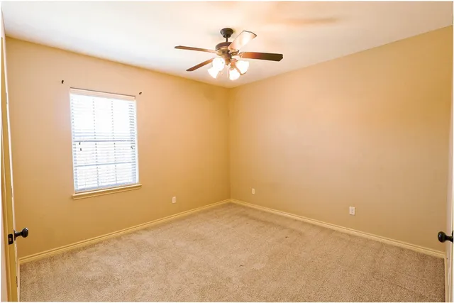 $1,750 | 500 Deacon Drive West, College Station, TX 77845