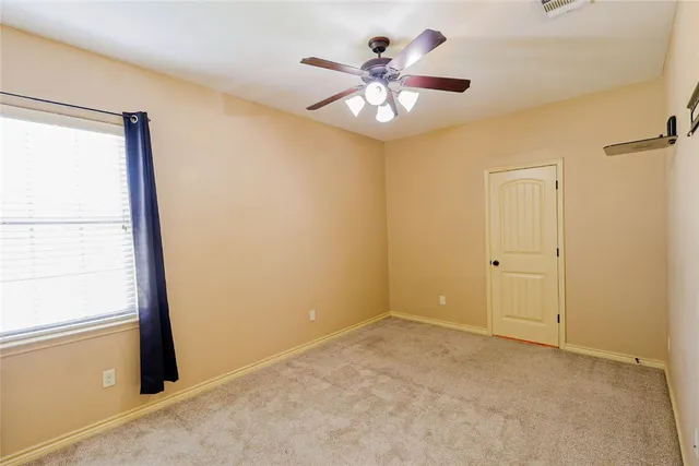 $1,750 | 500 Deacon Drive West, College Station, TX 77845