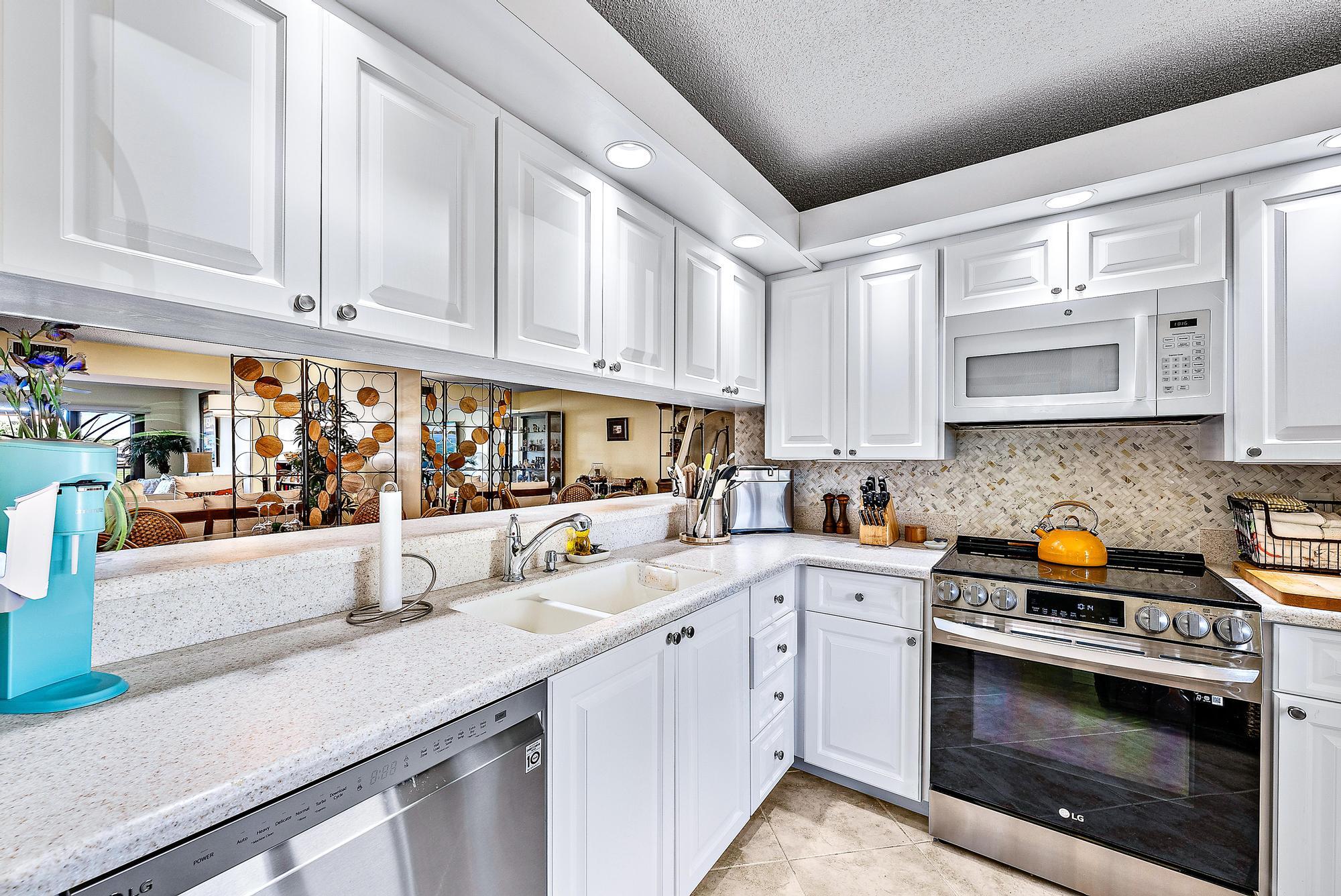 701 Seafarer Circle, Unit 101 Jupiter, FL 33477 - Photo 19 of 29 701 Seafarer Cir #101-14