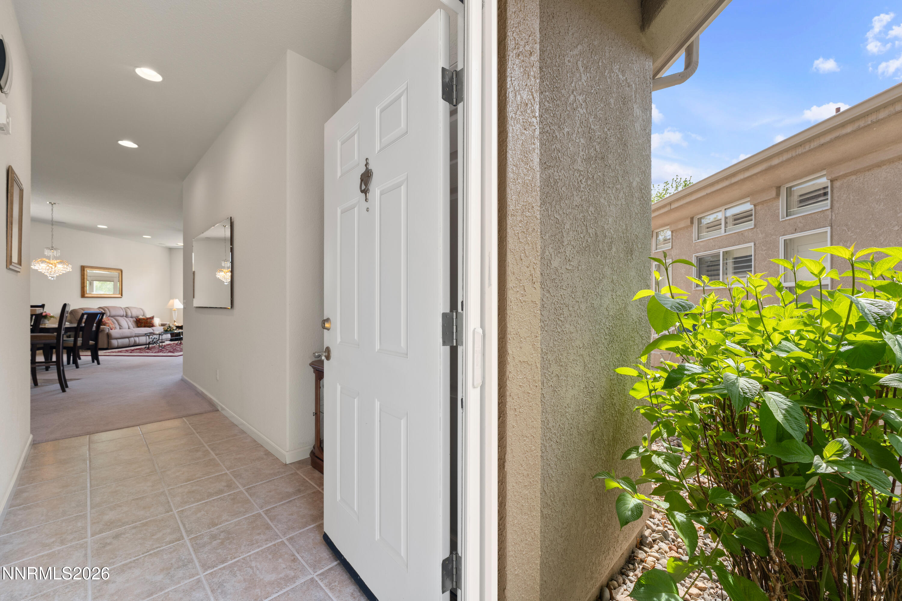 408 Sierra Leaf Circle Reno, NV 89511 - Photo 4 of 41 BKT08056