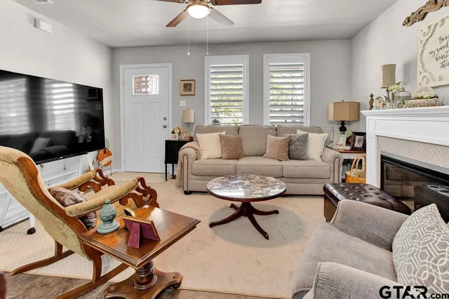 $650,000 | 5733 St 5739 Fm 779 Mineola Tx 75773, Mineola, TX 75773