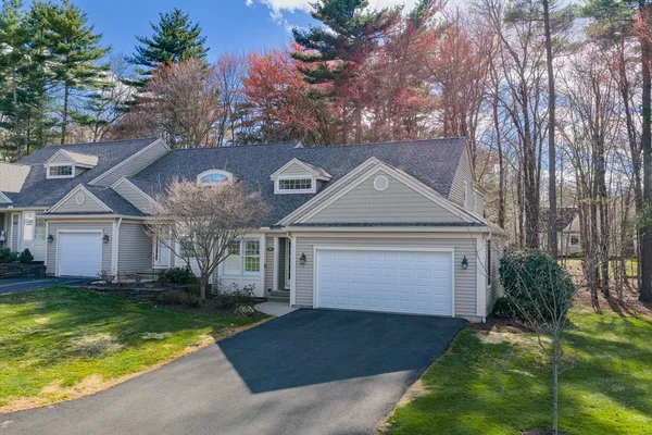 $490,000 | 227 Pinehurst Drive, Unit 227, East Longmeadow, MA 01028