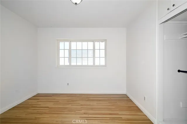 $975,000 | 19324 Victory Boulevard, Reseda, CA 91335