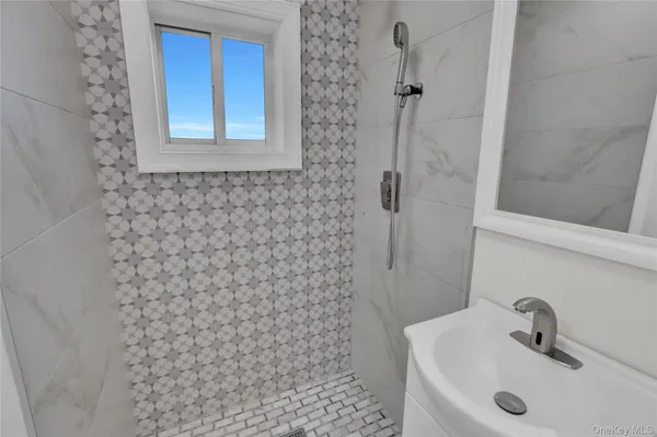 $899,900 | 201 Brookside Avenue, Roosevelt, NY 11575