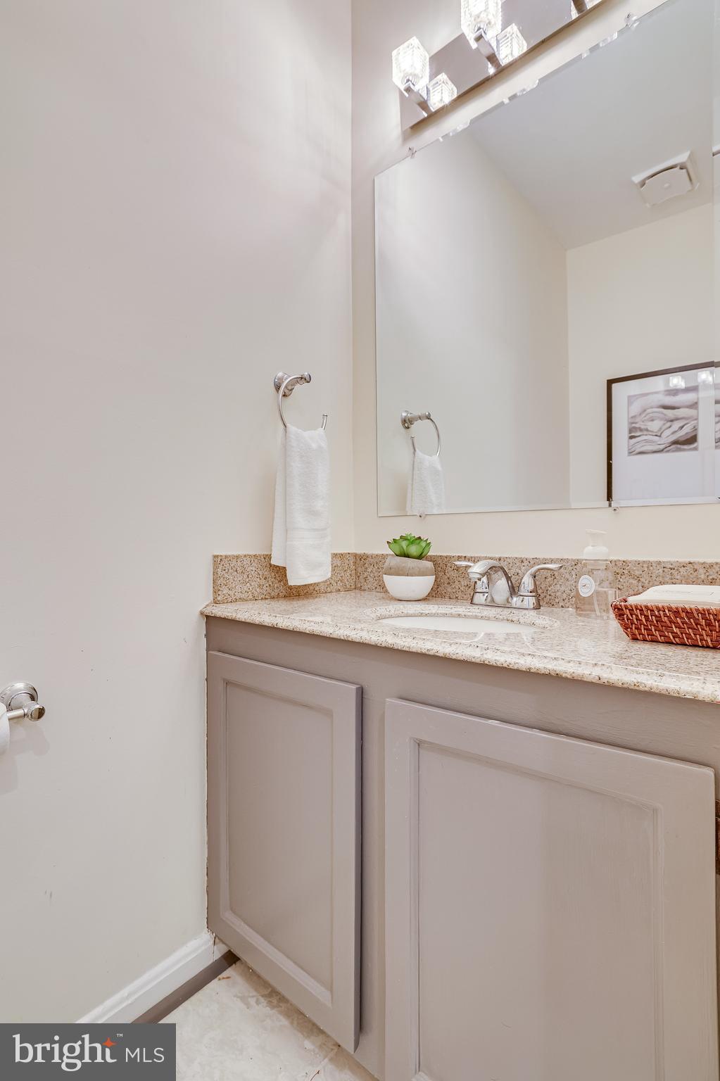 11962 Sentinel Point Court Reston, VA 20191 - Photo 25 of 62 Powder room on the main level.