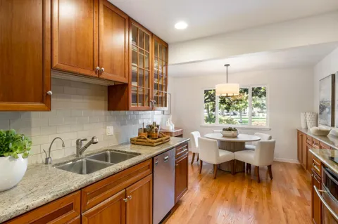 $1,150,000 | 461 Burgess Drive, Unit 4, Menlo Park, CA 94025