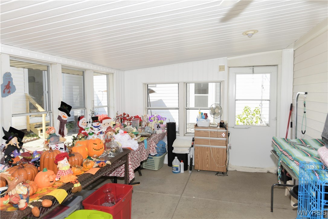 1000 Saunders Settlement Road Niagara Falls, NY 14305 - Photo 26 of 29