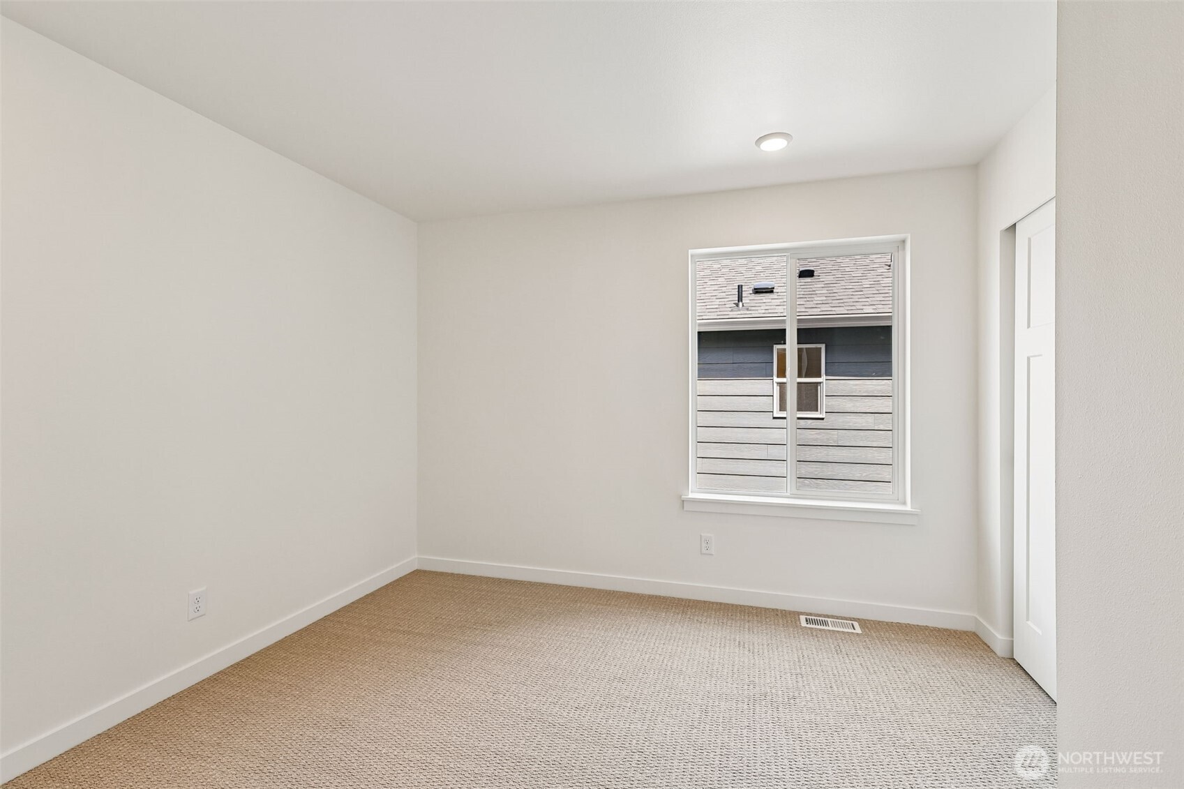 24323 13 Avenue Southeast, Unit CR20 Bothell, WA 98021 - Photo 20 of 39