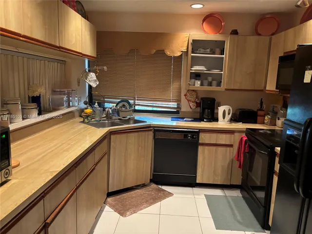 $535,000 | 5145 Northwest 75th Avenue, Lauderhill, FL 33319