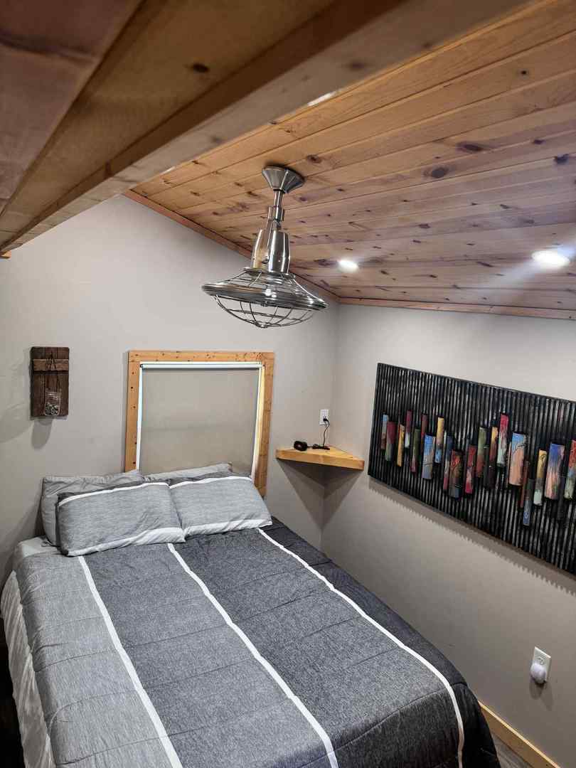 3347 East 2059th Road Ottawa, IL 61350 - Photo 6 of 8 a view of a livingroom with furniture