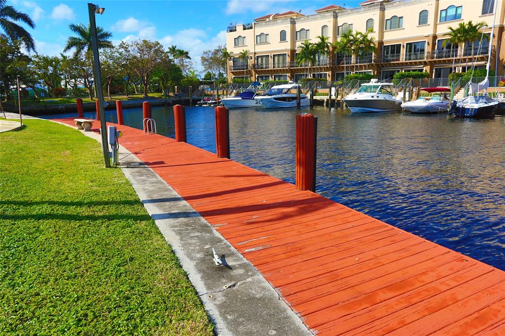 100 Circle Drive Pompano Beach, FL 33062 - Photo 26 of 30 a outdoor view of a lake