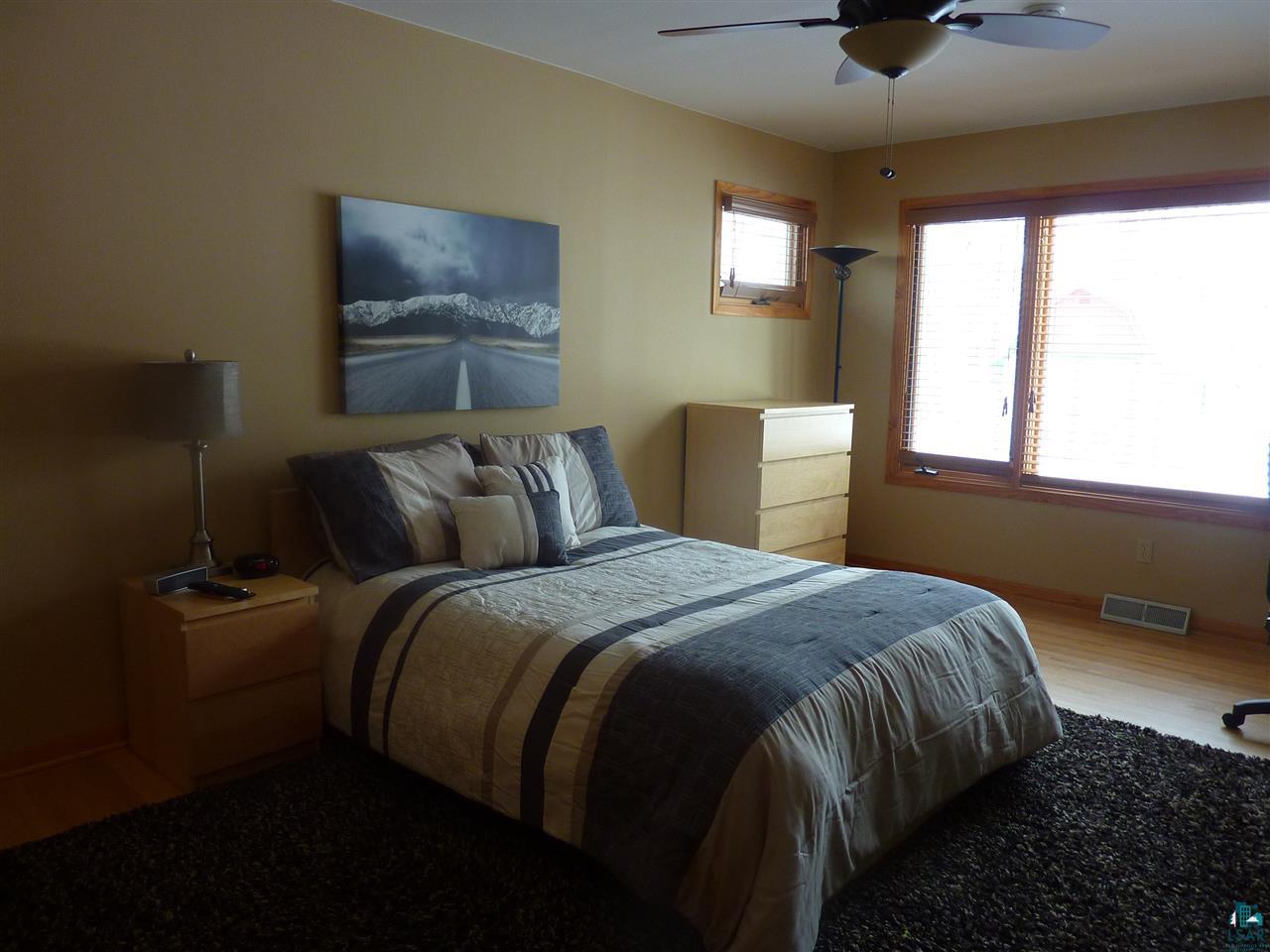 906 Anderson Road Duluth, MN 55811 - Photo 4 of 18 Gallery Image 4