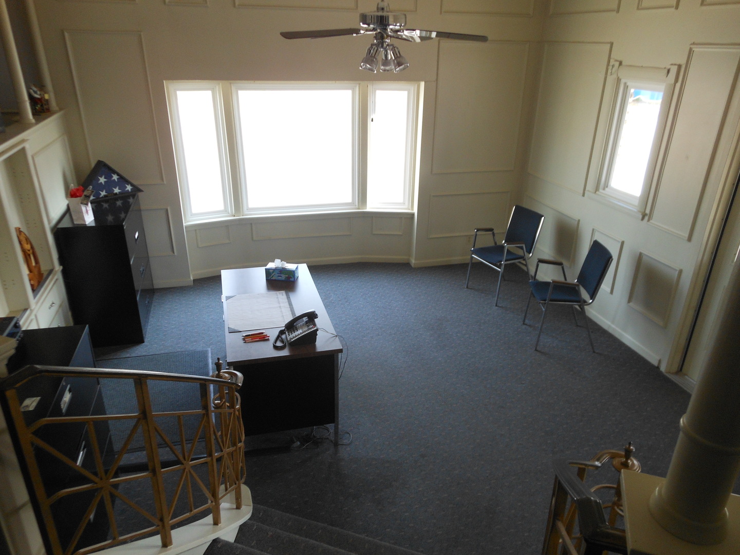 918 Plainfield Road Joliet, IL 60435 - Photo 6 of 12 a room with furniture and window