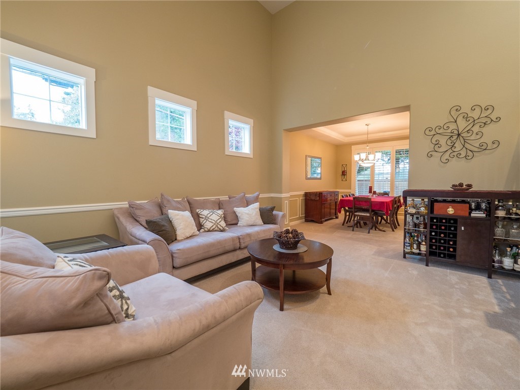 16805 31st Drive Southeast Bothell, WA 98012 - Photo 4 of 33 Gallery Image 4