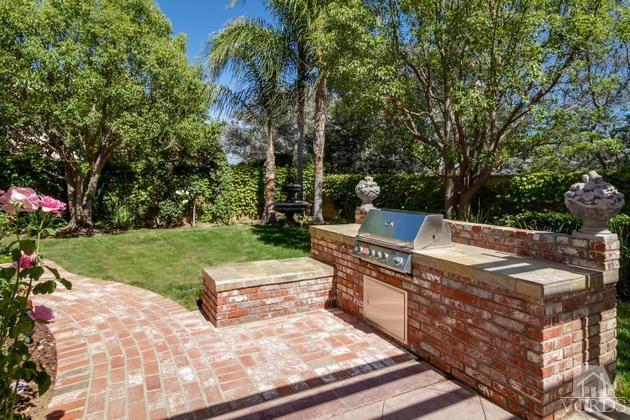 4349 Clearwood Road Moorpark, CA 93021 - Photo 30 of 35 a view of a backyard with sitting area