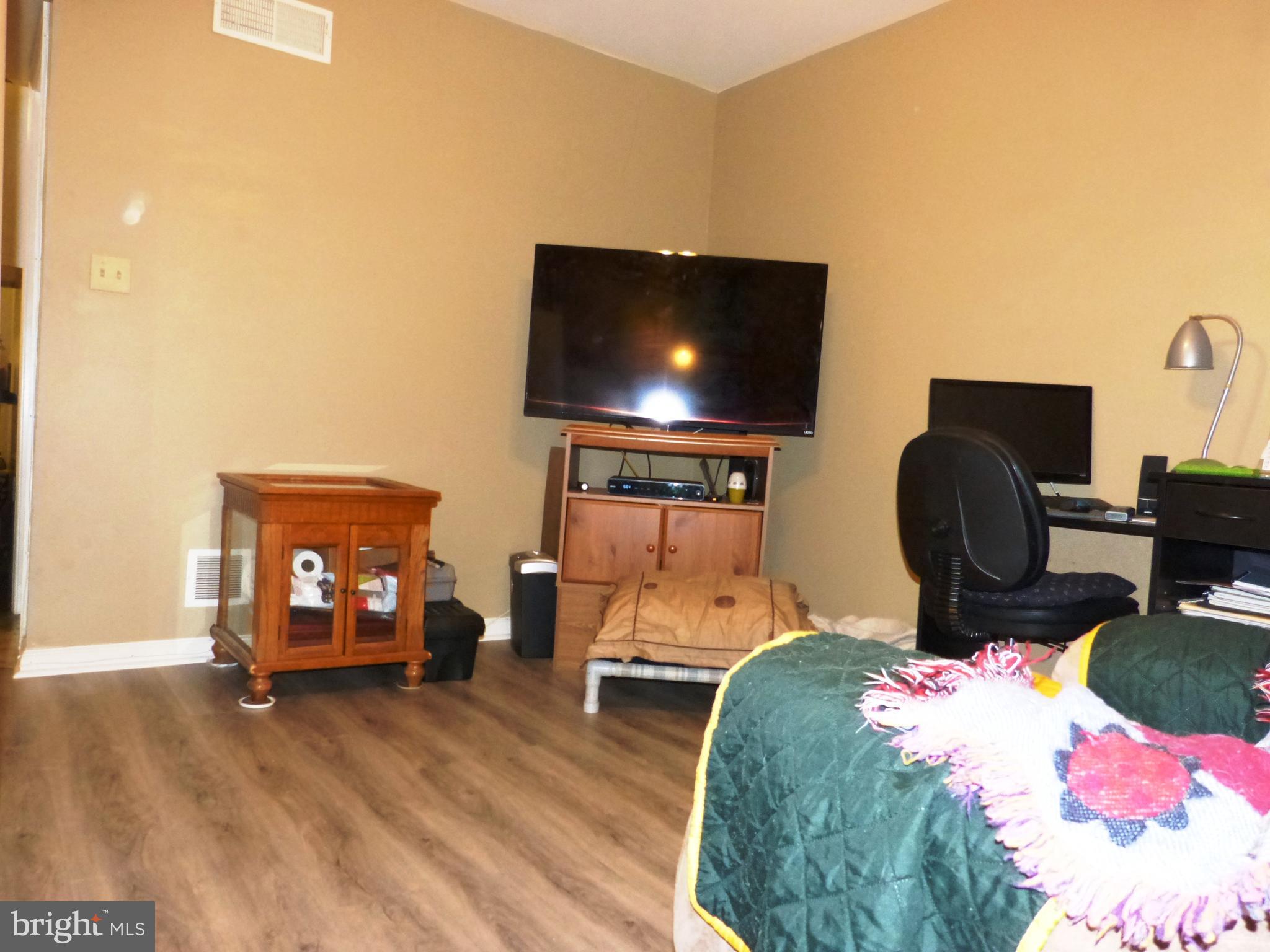 3040 Spectrum Road Dover, PA 17315 - Photo 14 of 37 Gallery Image 14