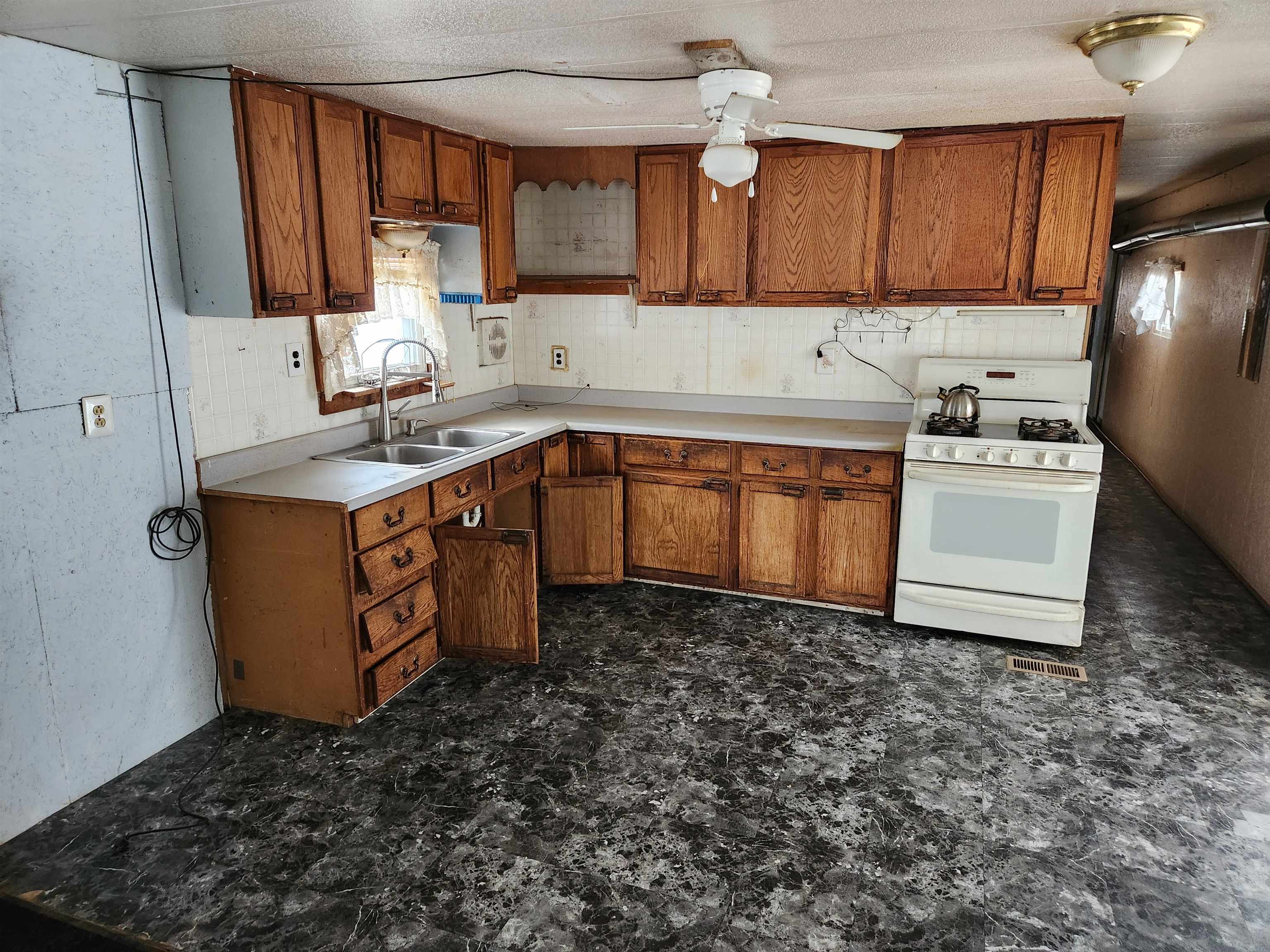 3605 Pierson Road Standish, MI 48658 - Photo 7 of 15