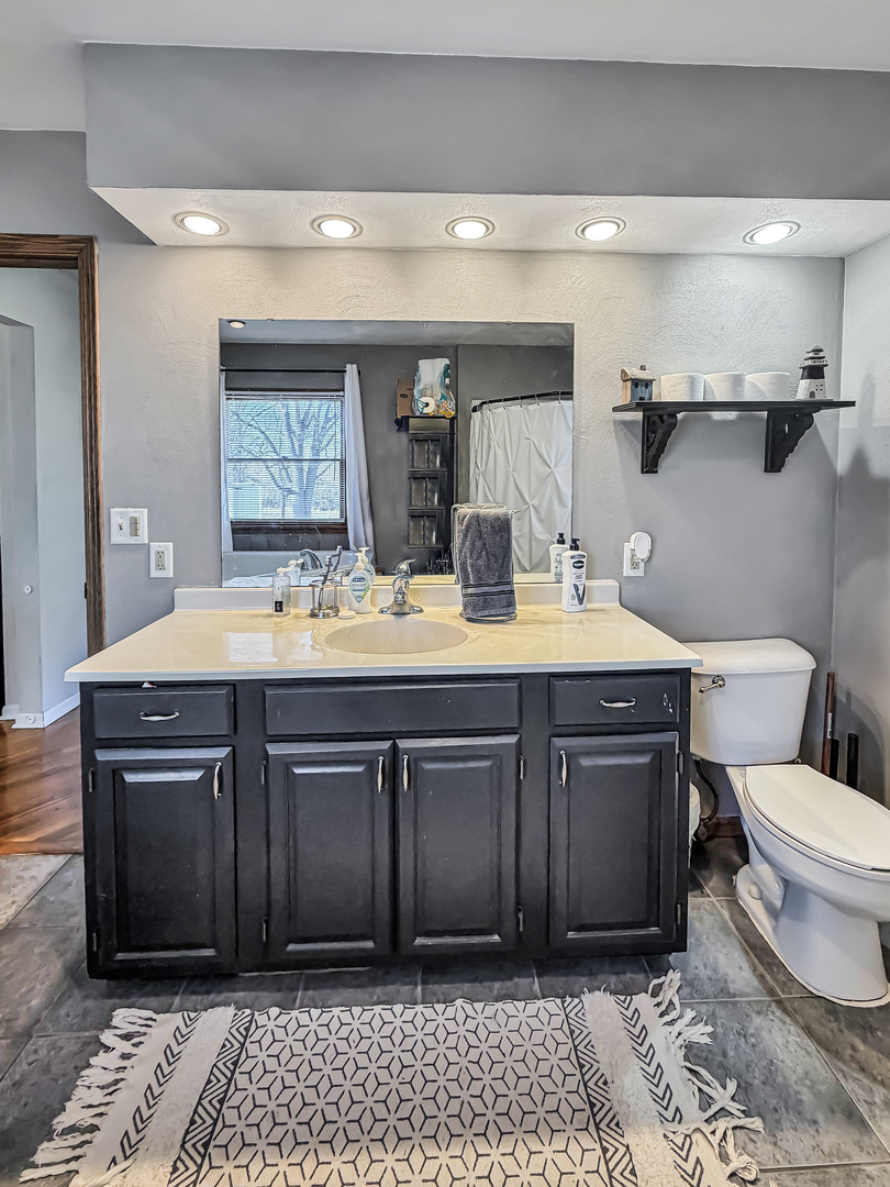 2584 West Red Oak Road Freeport, IL 61032 - Photo 12 of 45