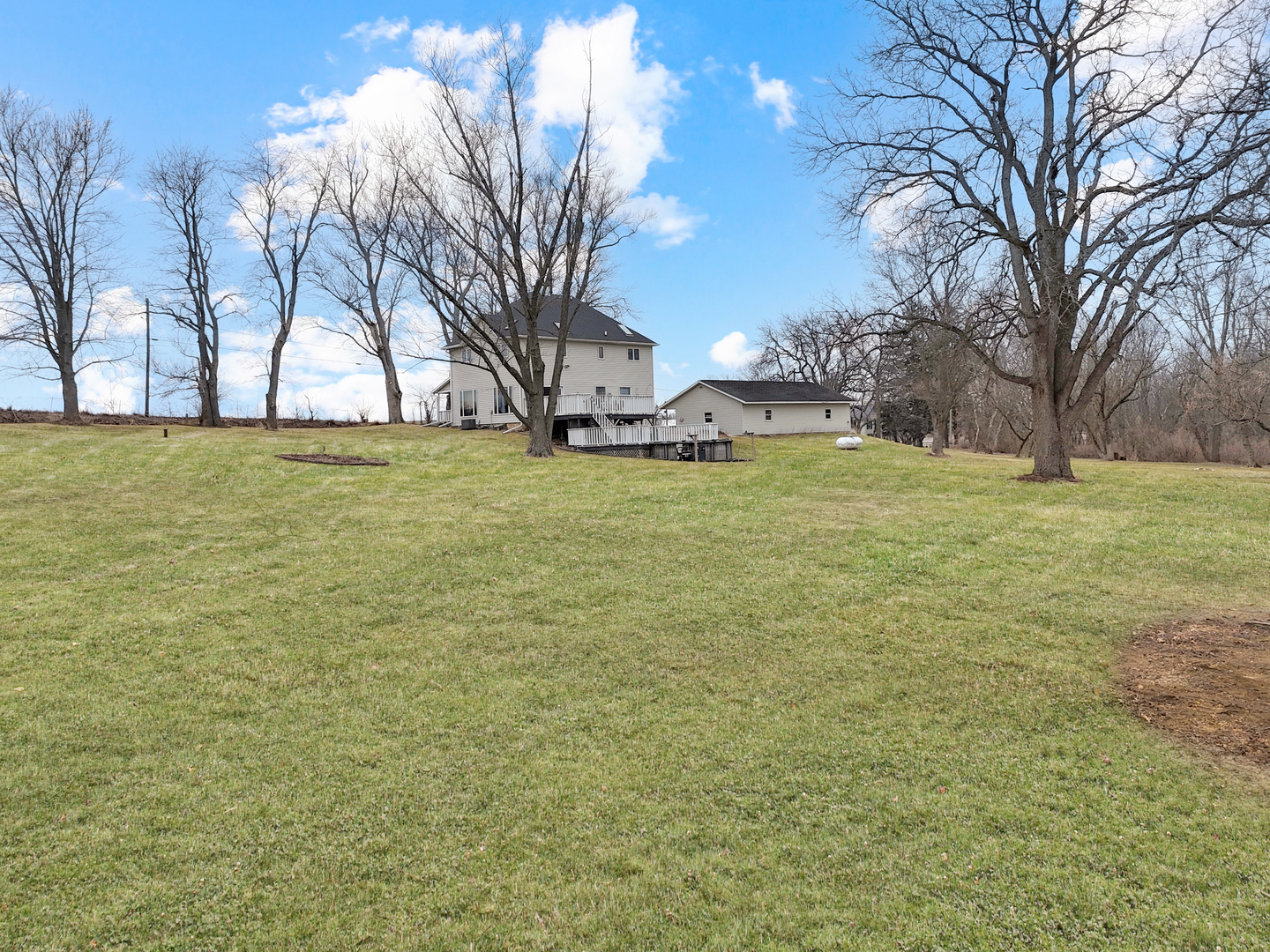 2584 West Red Oak Road Freeport, IL 61032 - Photo 40 of 45