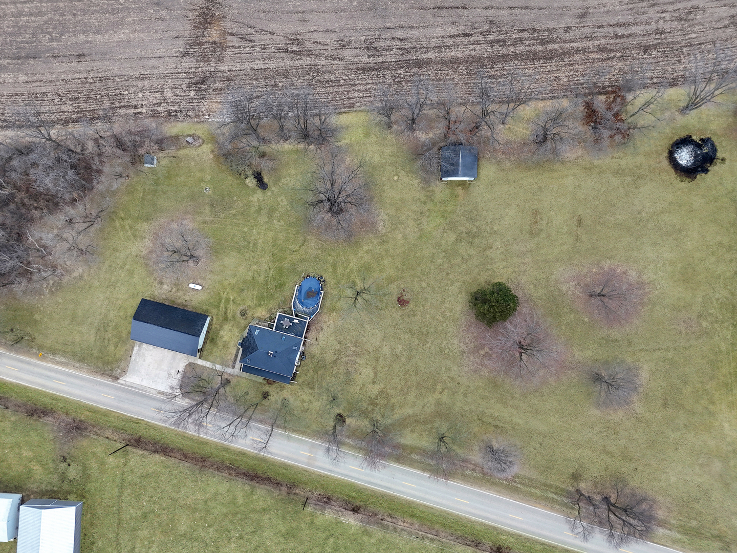 2584 West Red Oak Road Freeport, IL 61032 - Photo 43 of 45