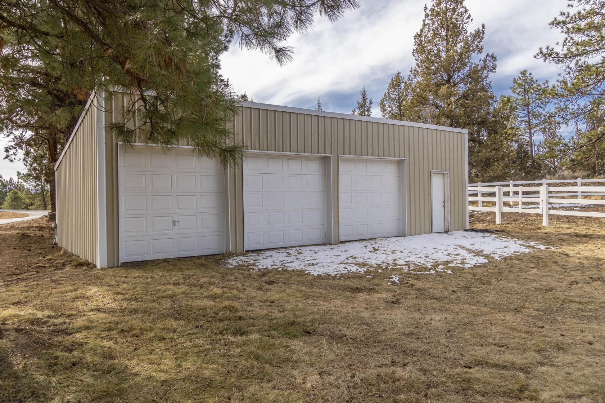 21620 Rickard Road Bend, OR 97702 - Photo 39 of 49 batch_38