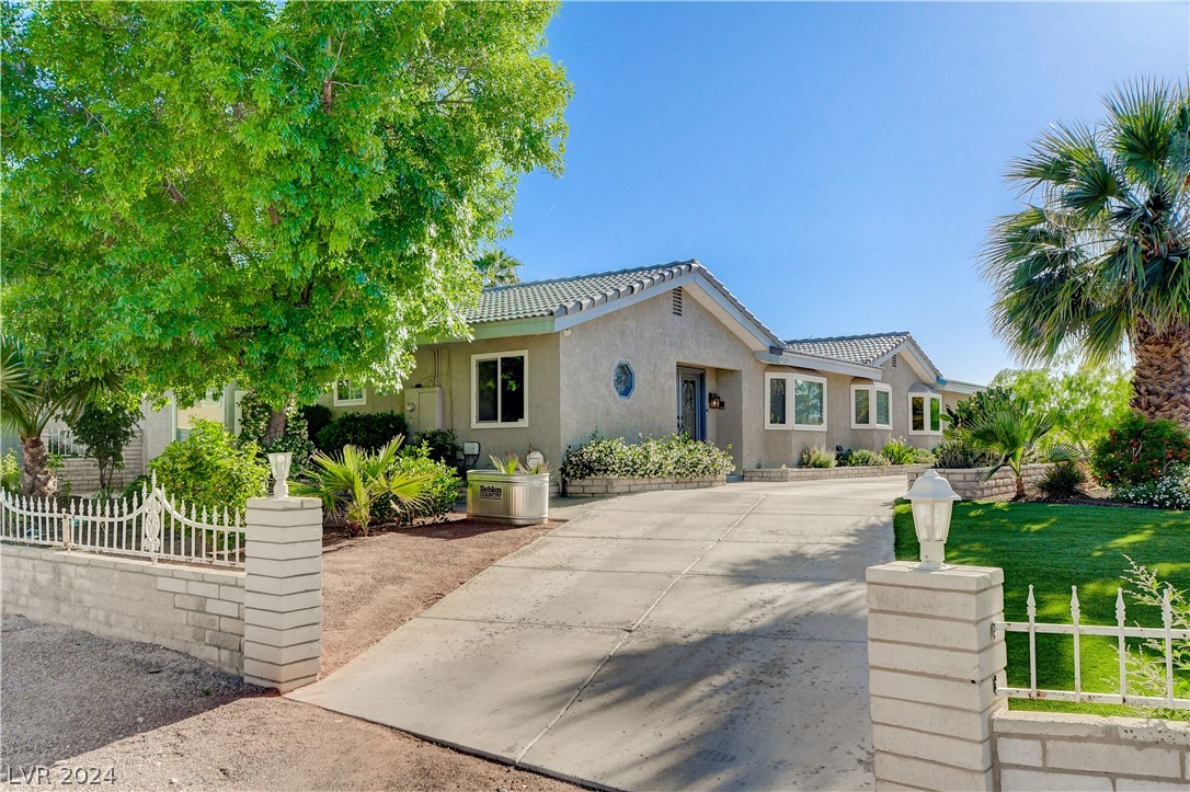 251 East Robindale Road Las Vegas, NV 89123 - Photo 2 of 45