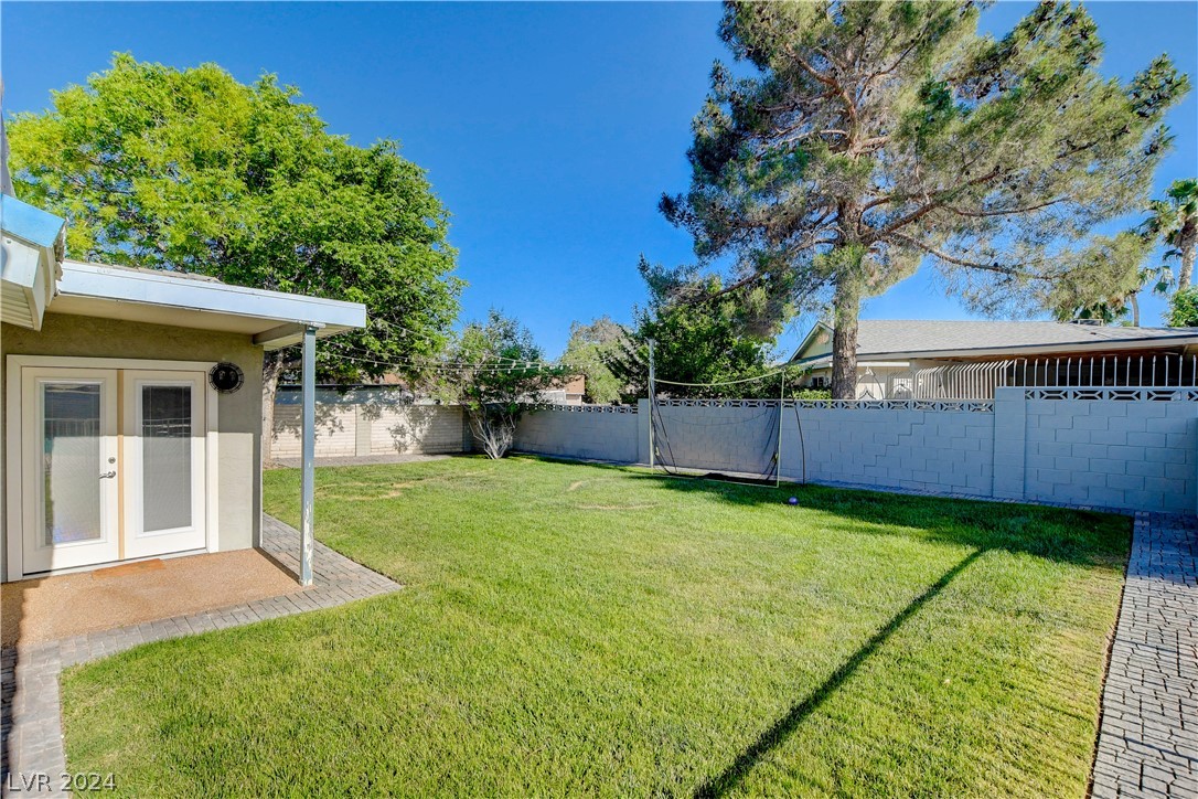 251 East Robindale Road Las Vegas, NV 89123 - Photo 38 of 45