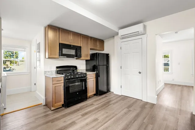 $2,600 | 97 West Street, Unit 2, Whitman, MA 02382