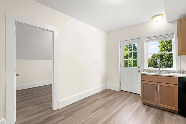 $2,600 | 97 West Street, Unit 2, Whitman, MA 02382