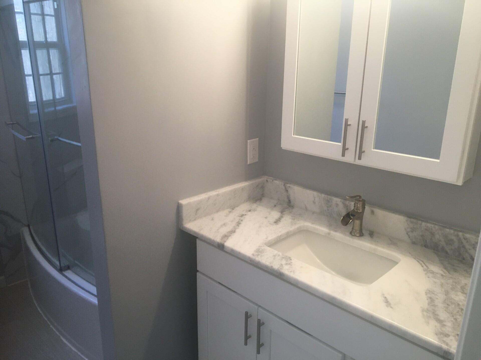 122 Daisy Drive Effort, PA 18330 - Photo 24 of 50 2nd bath