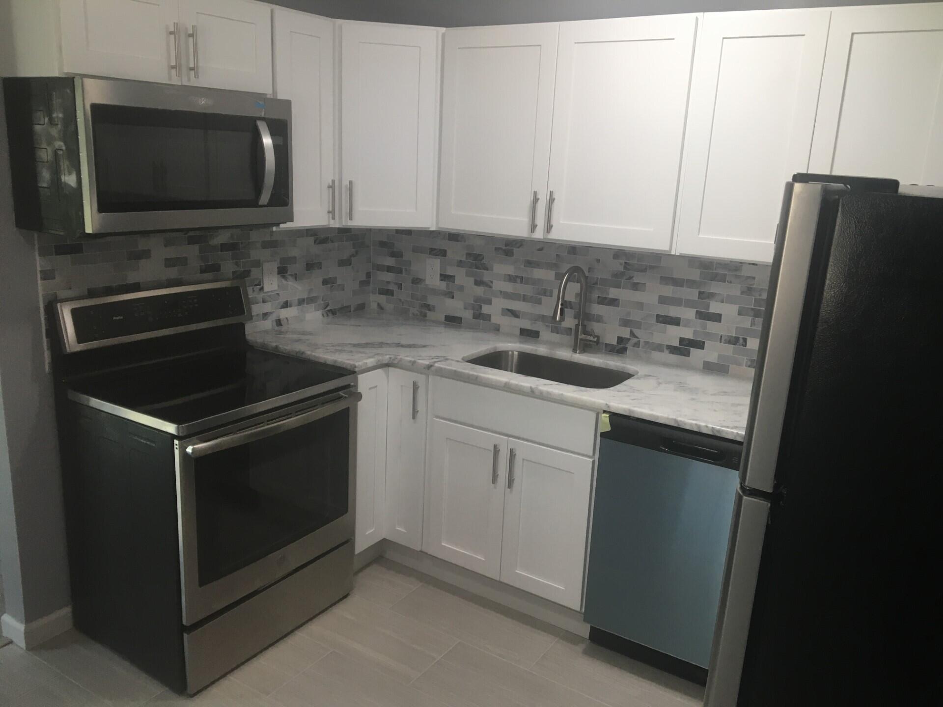 122 Daisy Drive Effort, PA 18330 - Photo 28 of 50 lower kitchen 2