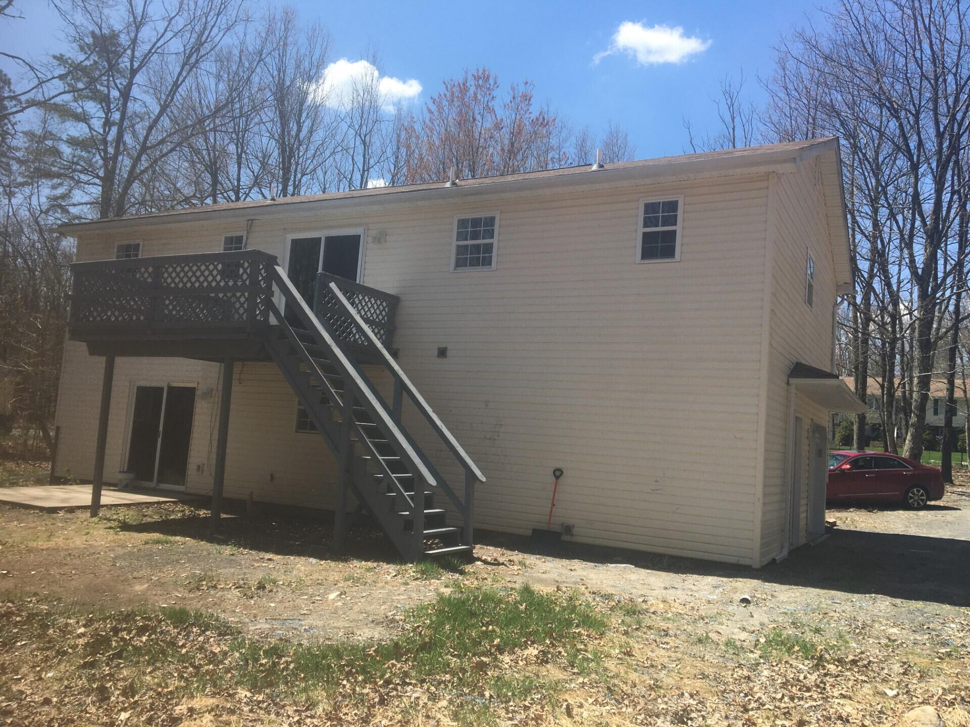 122 Daisy Drive Effort, PA 18330 - Photo 45 of 50 rear