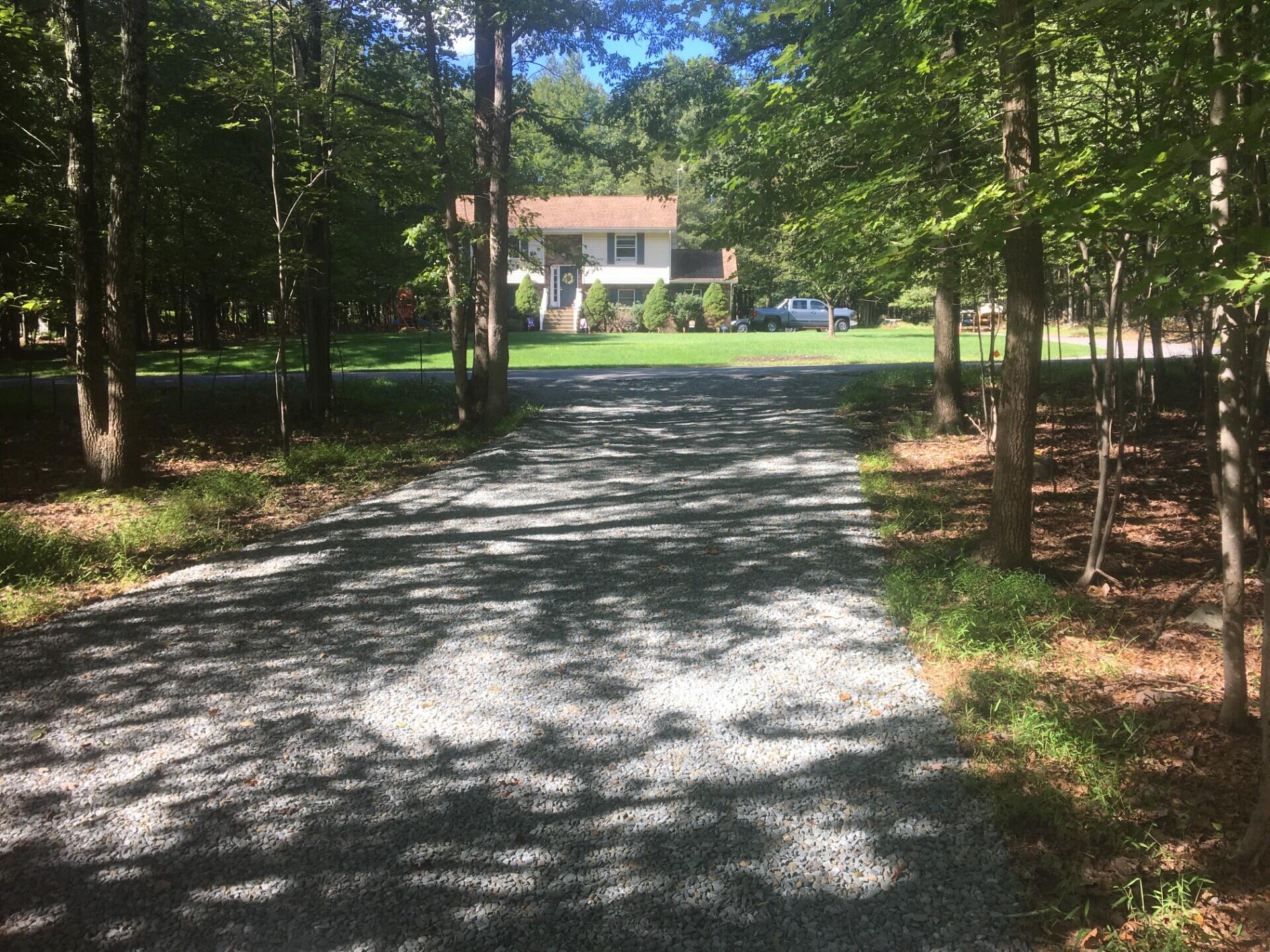 122 Daisy Drive Effort, PA 18330 - Photo 47 of 50 driveway 1