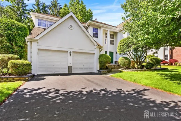$925,000 | 5 Yardley Manor Drive, Matawan, NJ 07747