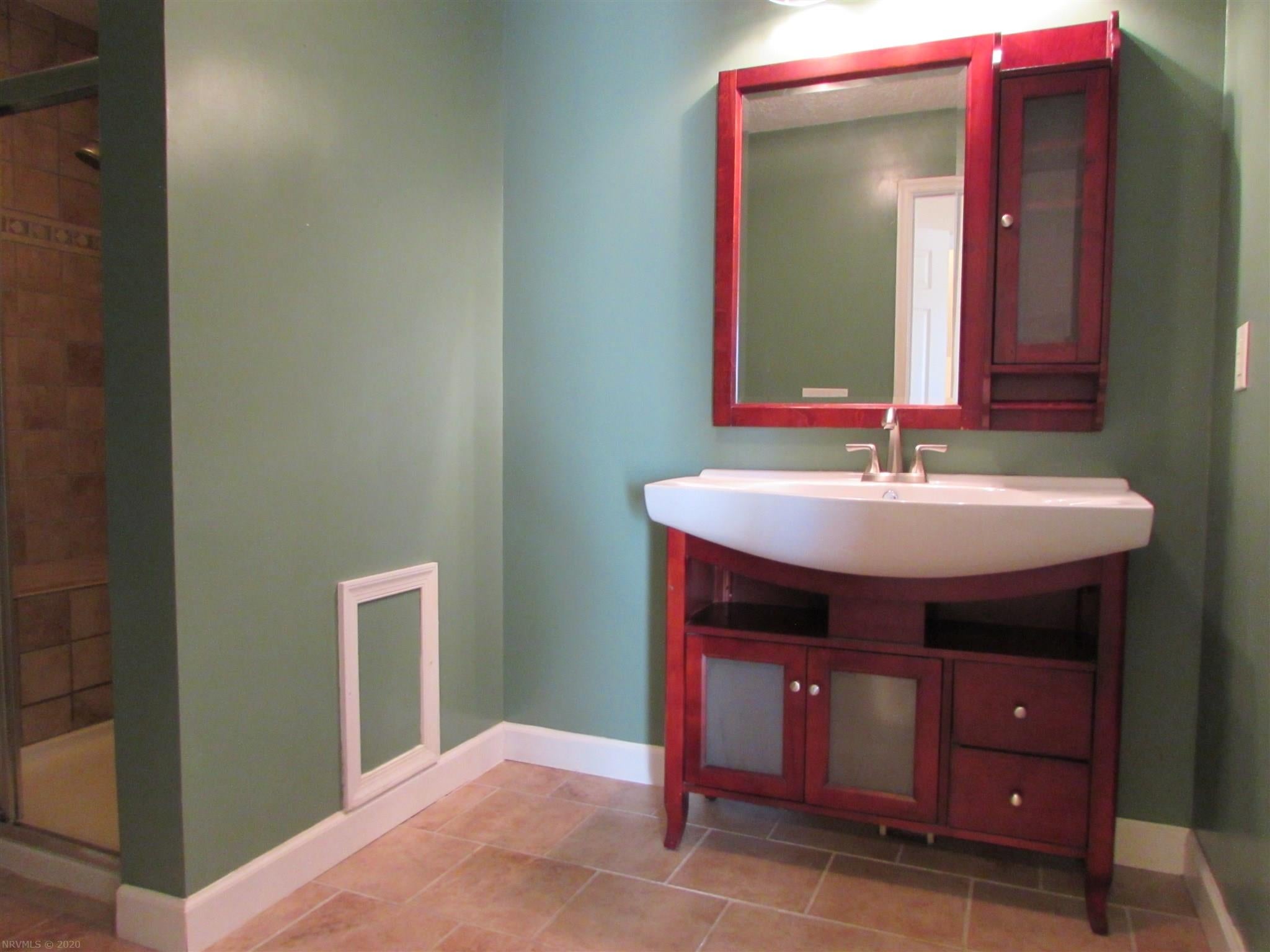 2313 Peppers Ferry Road Pulaski, VA 24301 - Photo 16 of 38 Gallery Image 16