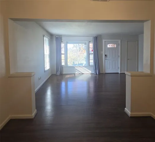 $2,000 | 2018 Van Cleave Drive, Dallas, TX 75216