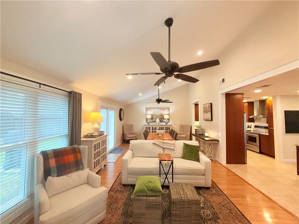 1509 Briar Street Portland, TX 78374 - Photo 12 of 40