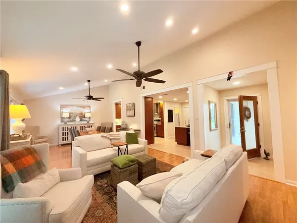 $2,300 | 1509 Briar Street, Portland, TX 78374