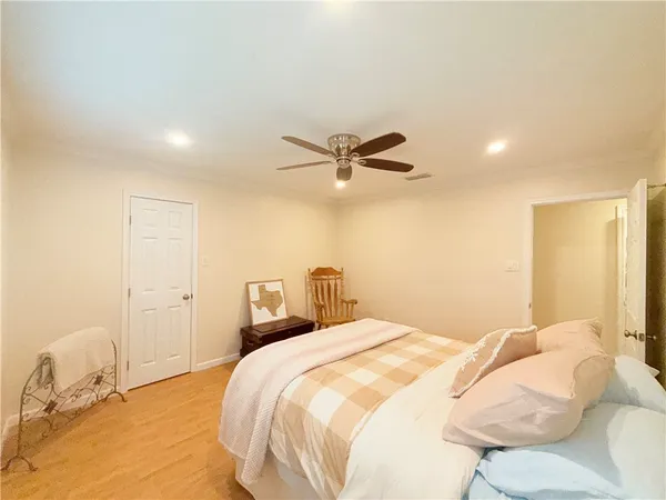 $2,300 | 1509 Briar Street, Portland, TX 78374