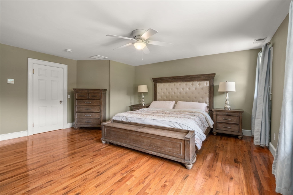 11 Scott Street Bellingham, MA 02019 - Photo 17 of 35