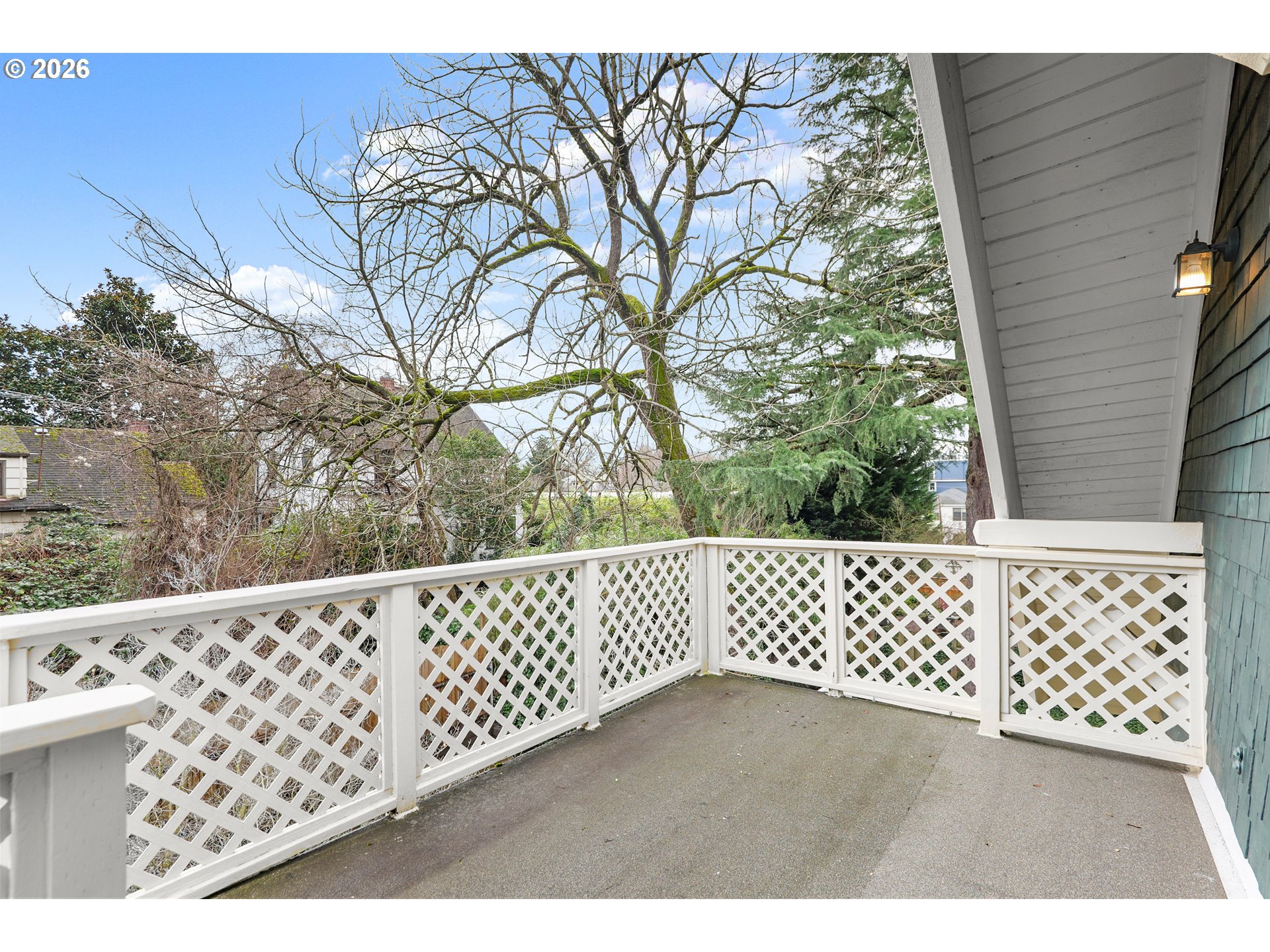 2936 Southeast Taylor Street Portland, OR 97214 - Photo 22 of 27 Deck