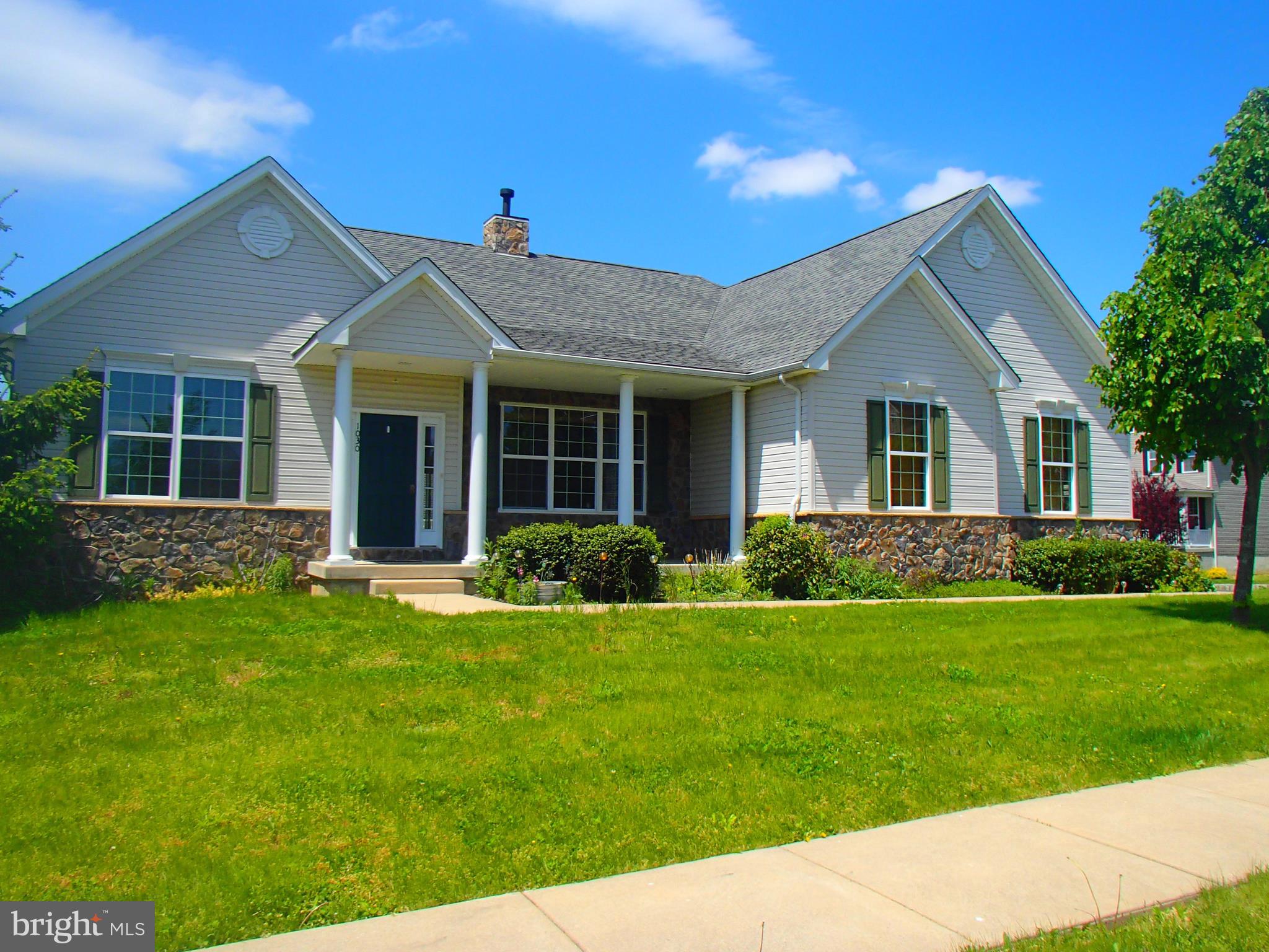 1030 Landis Rush Drive, Perkasie, PA 18944 Compass